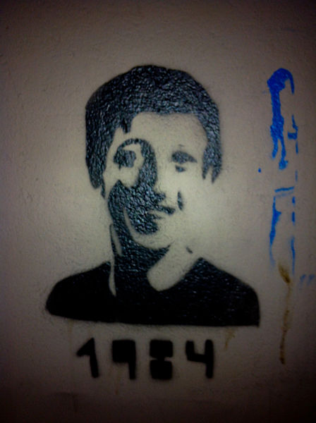 448px-Mark_Zuckerberg_1984_Berlin_Graffiti